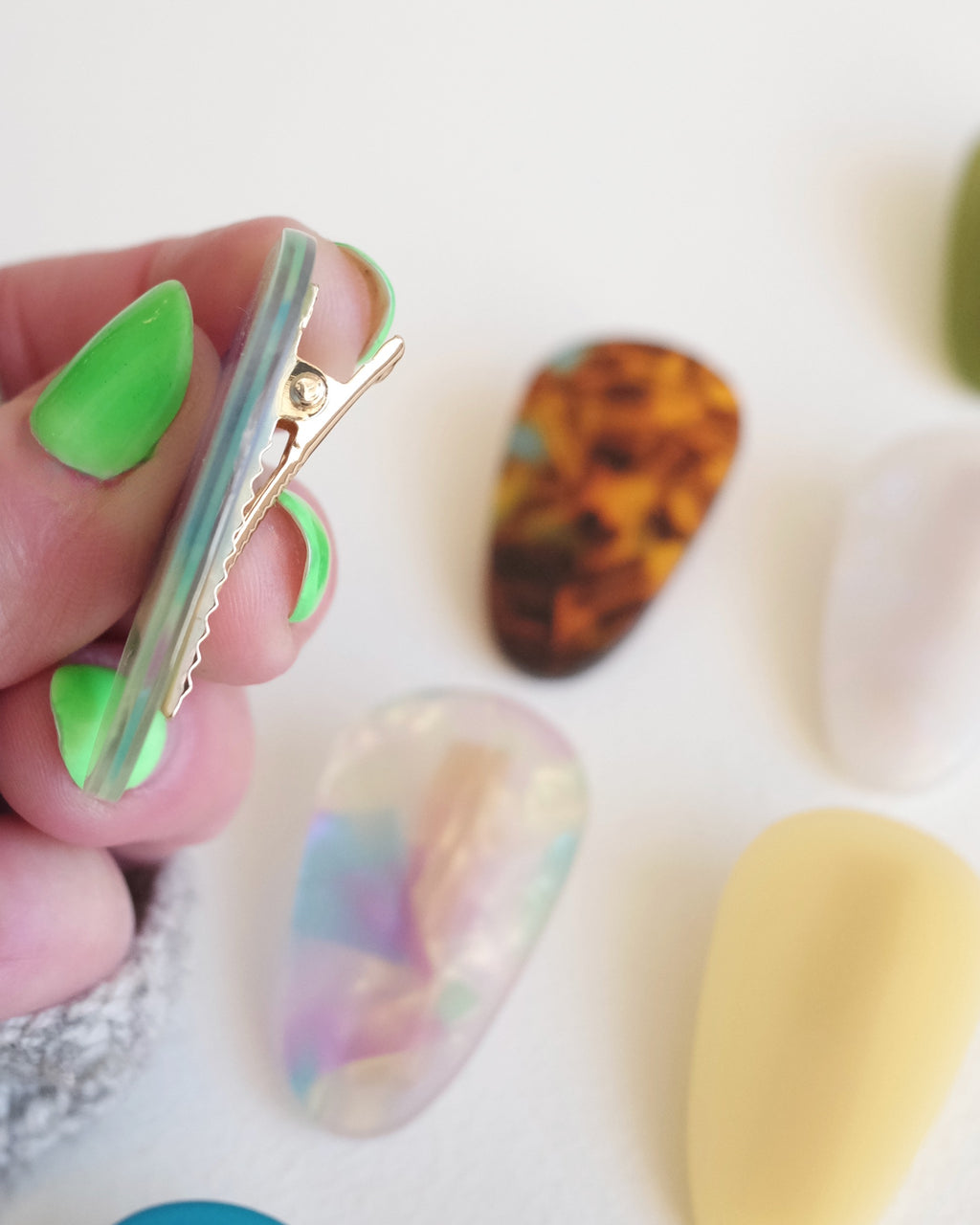 Bon Bon Clips