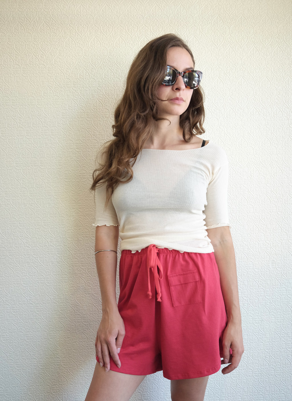 101 Shorts, Red