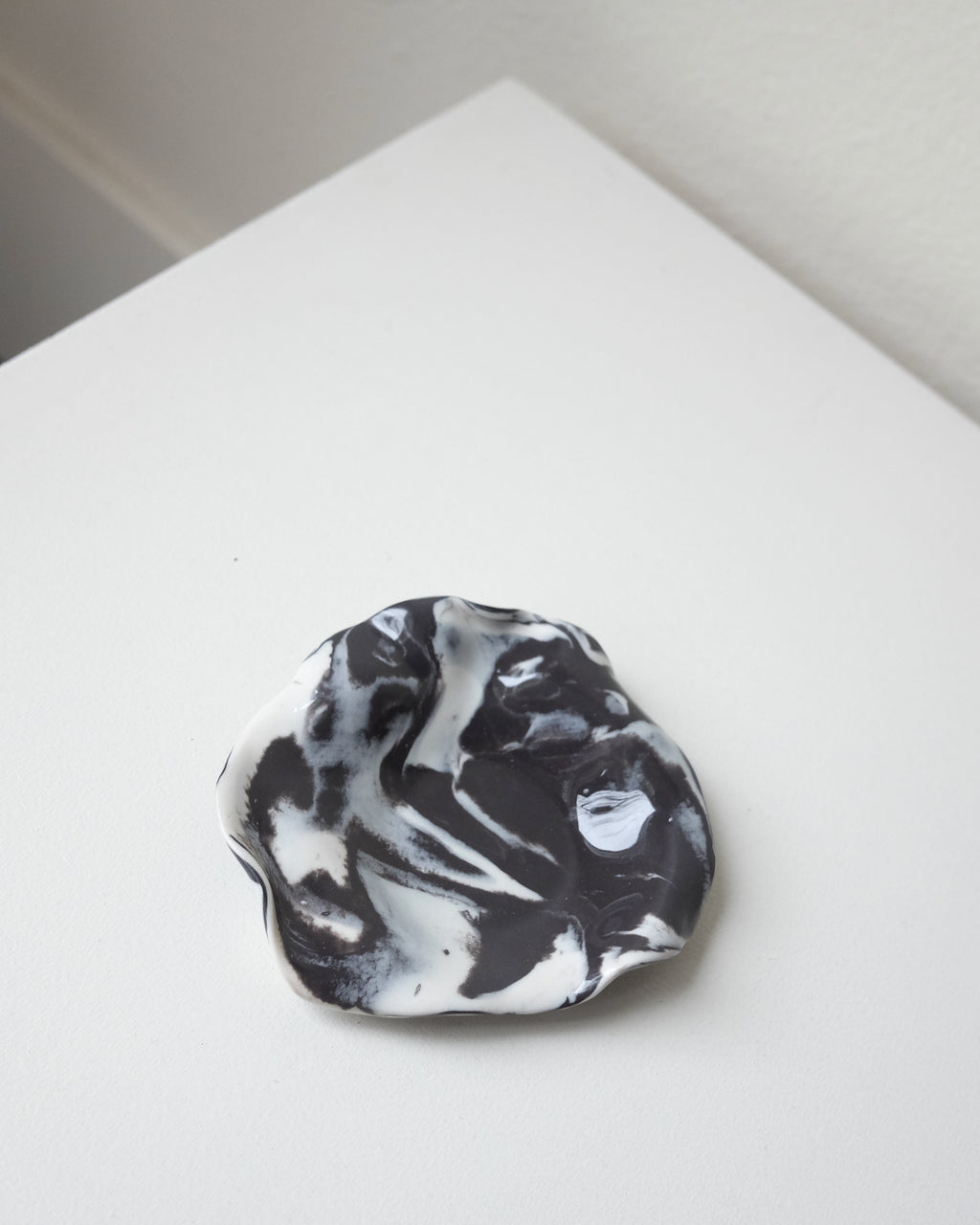 Small Oyster Dish, Marble