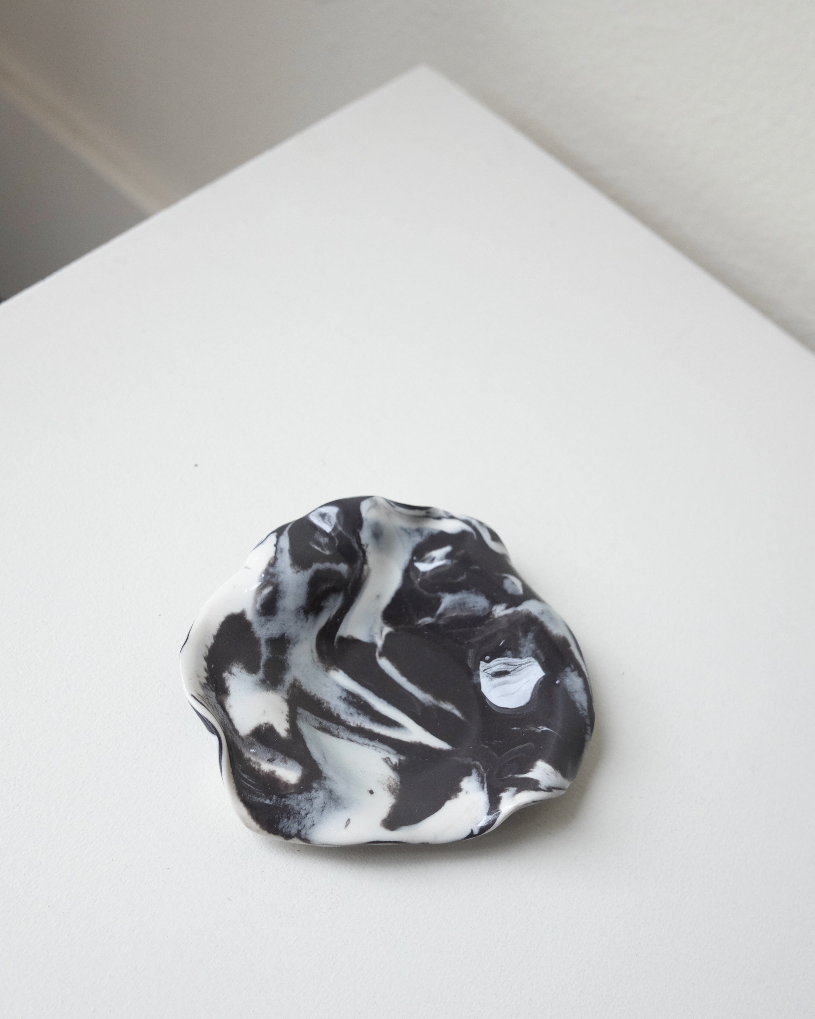Small Oyster Dish, Marble