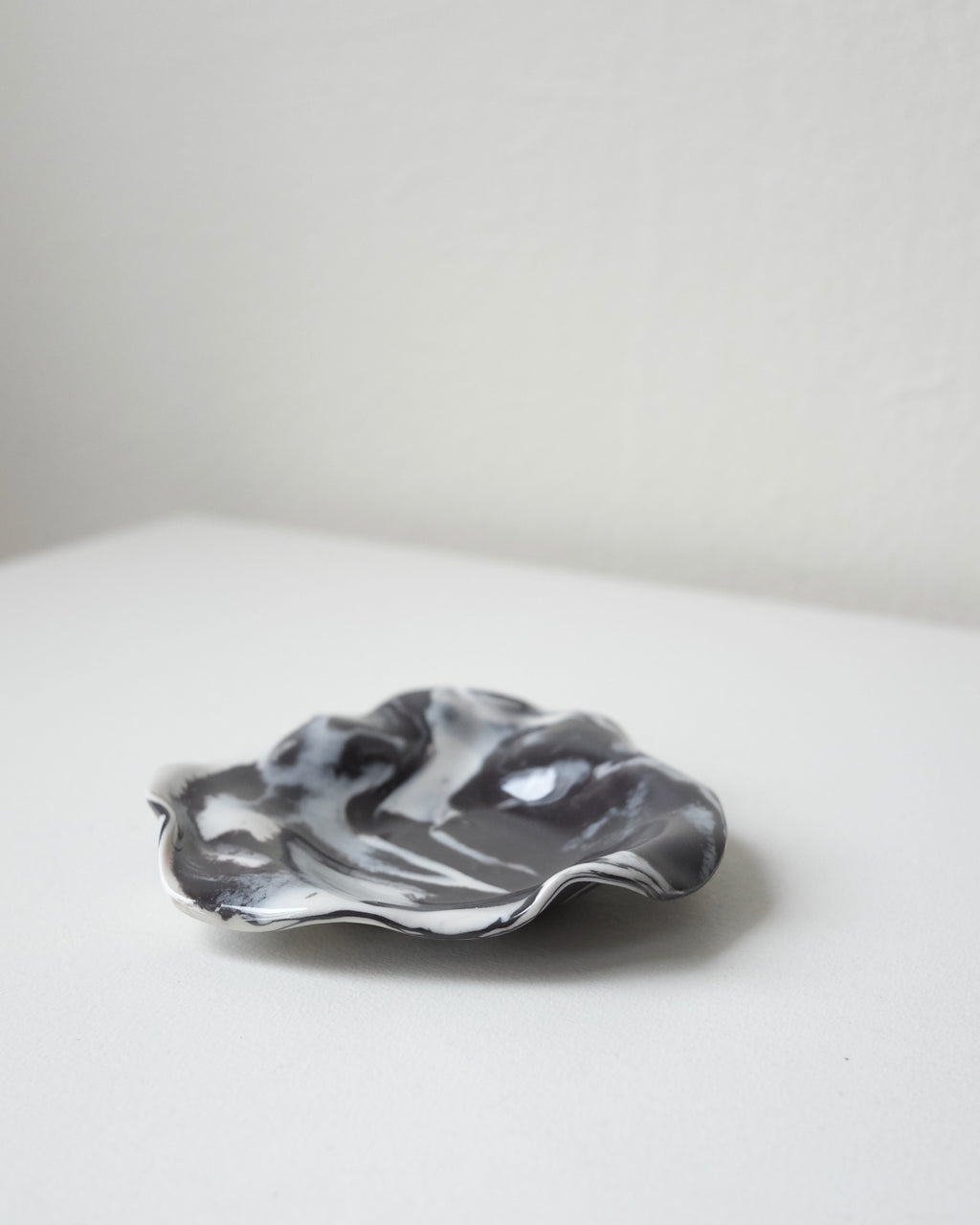 Small Oyster Dish, Marble