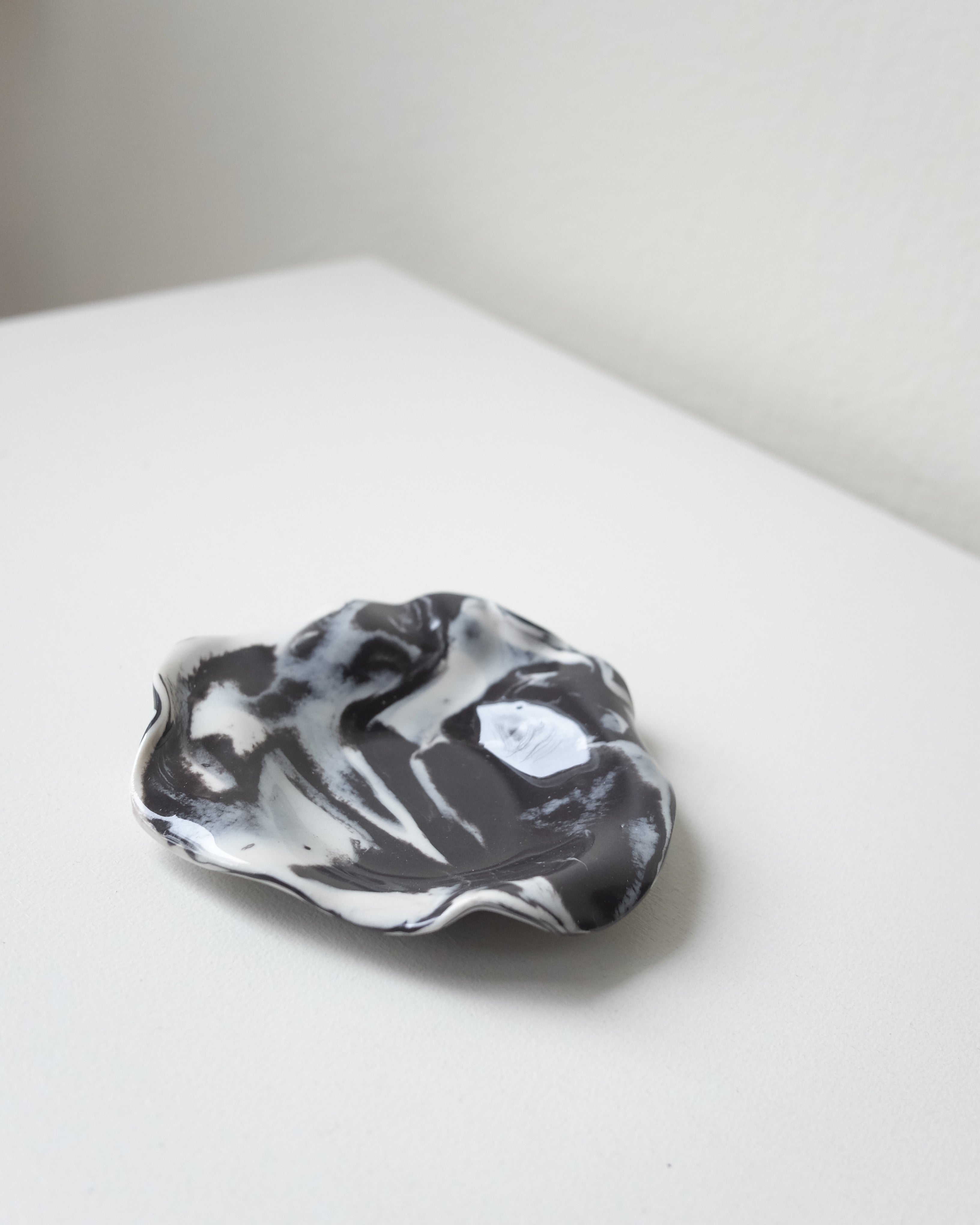 Small Oyster Dish, Marble