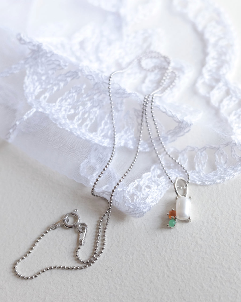 Abigail Pendant, Pearl