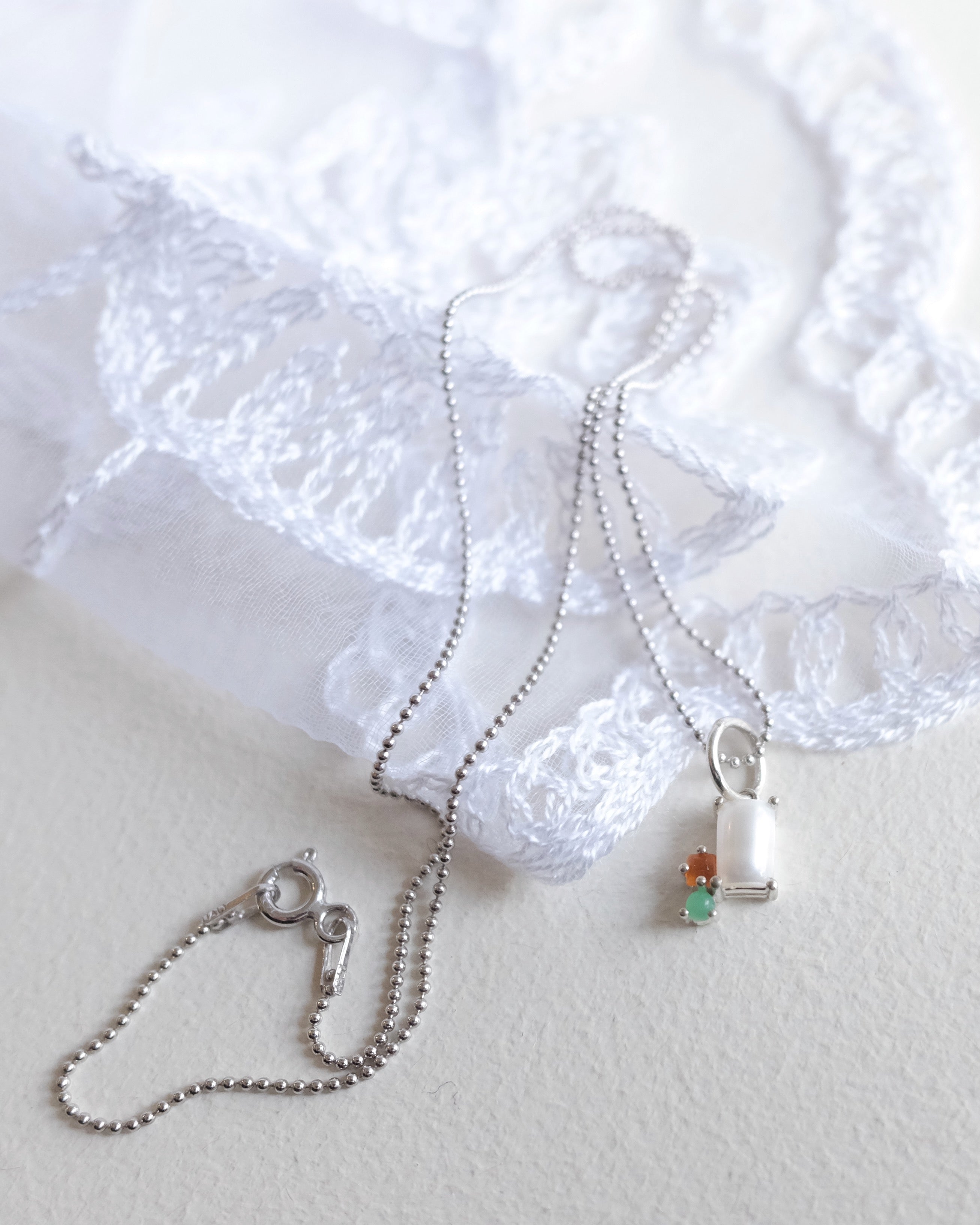 Abigail Pendant, Pearl