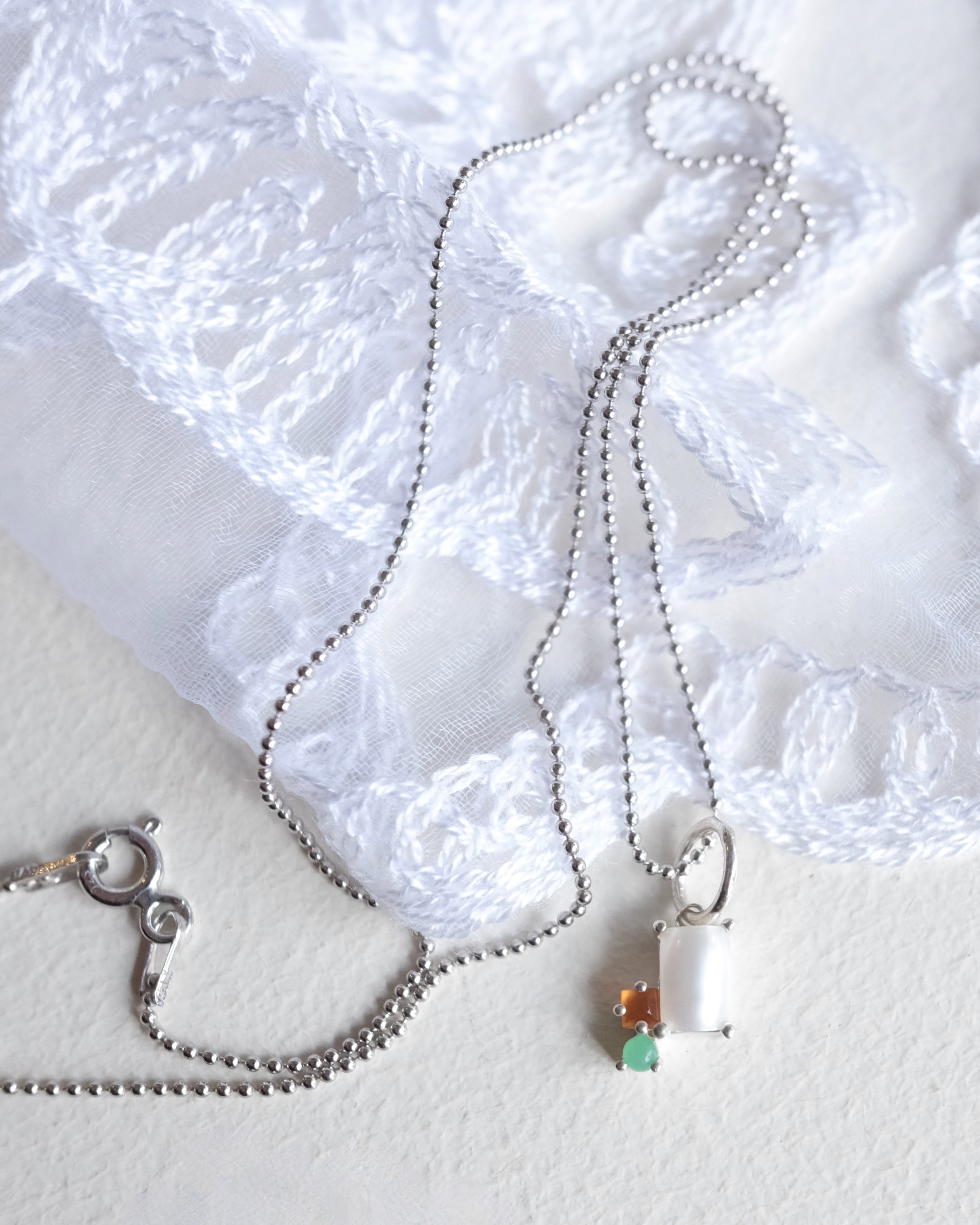 Abigail Pendant, Pearl