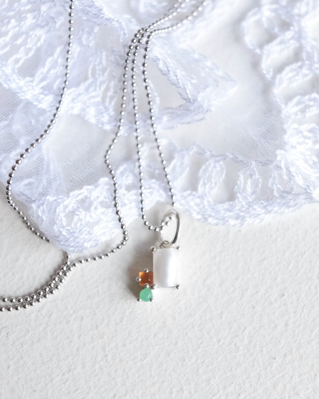 Abigail Pendant, Pearl