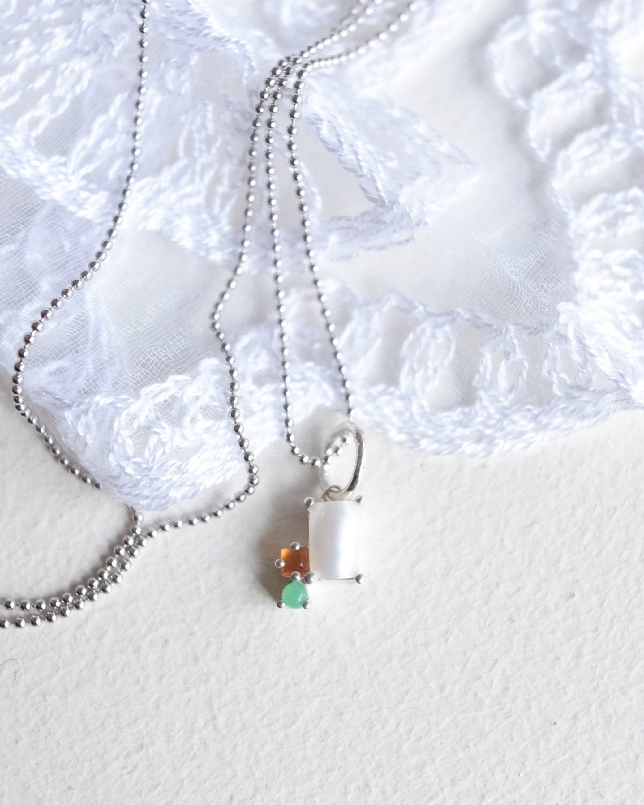 Abigail Pendant, Pearl