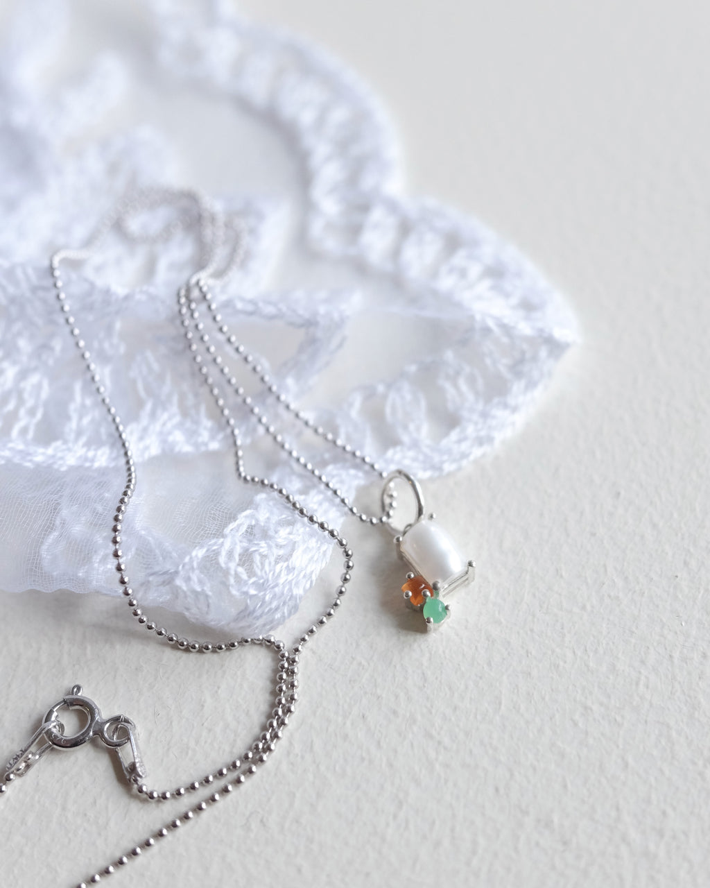 Abigail Pendant, Pearl