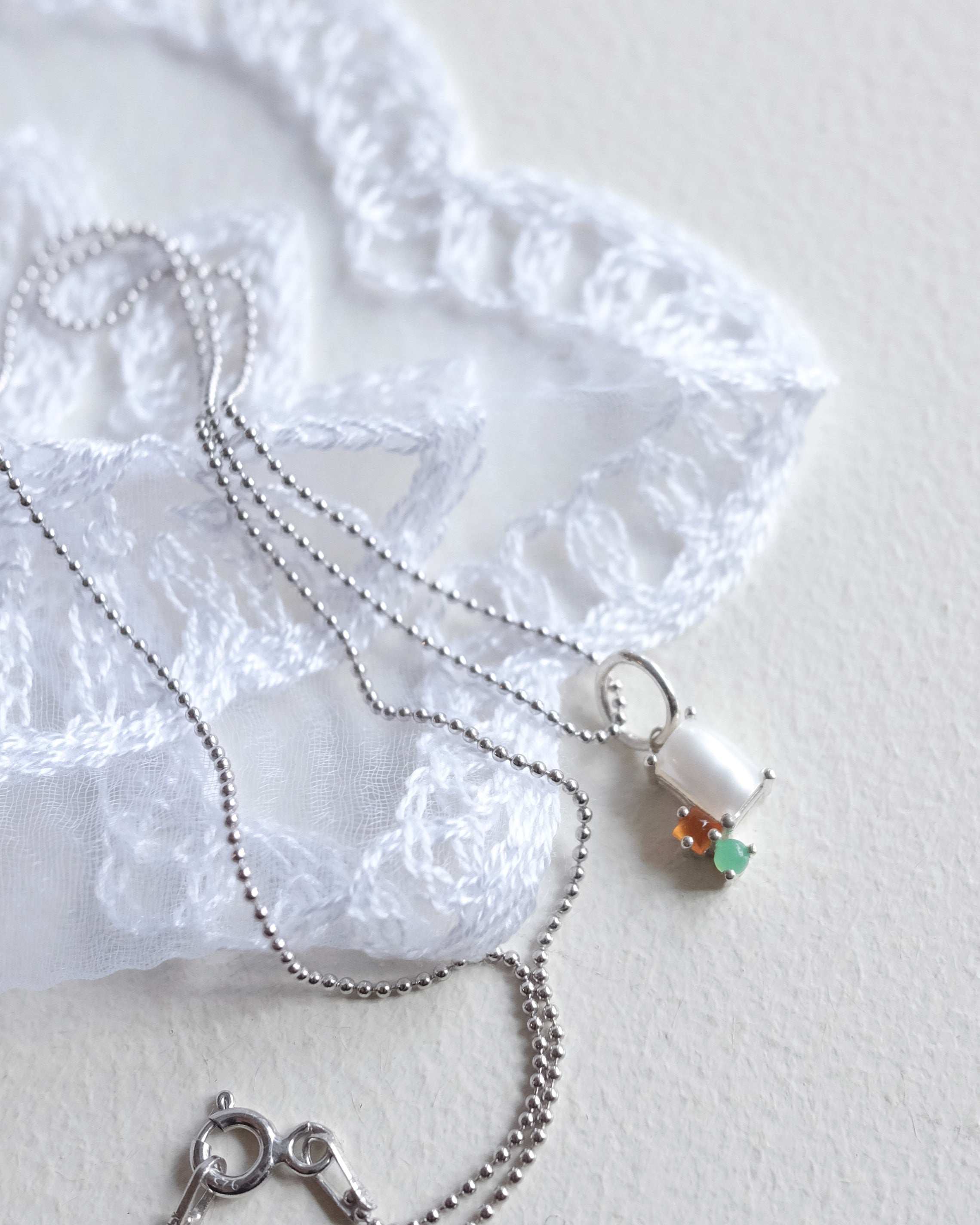 Abigail Pendant, Pearl