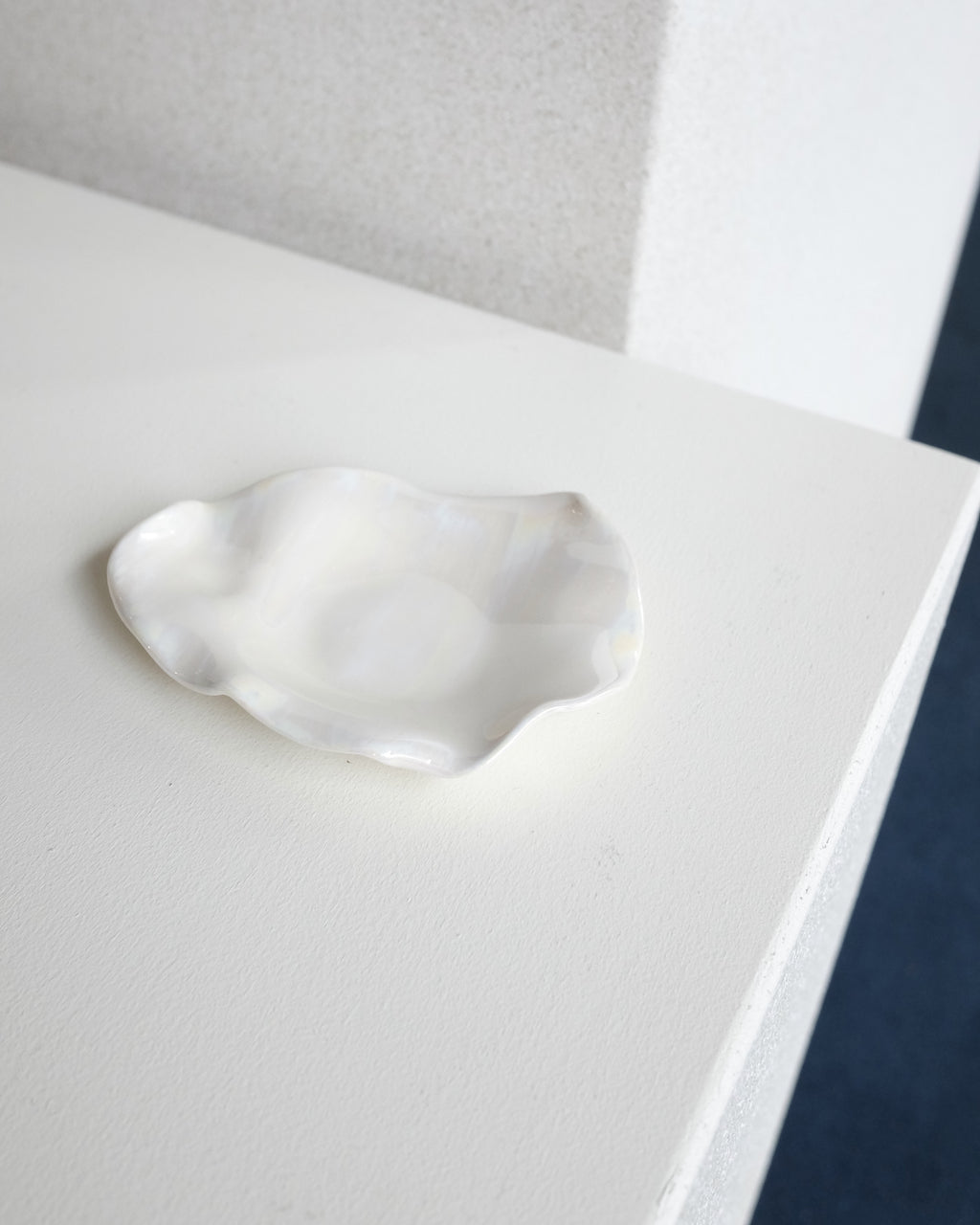 Small Oyster Dish, Pearl