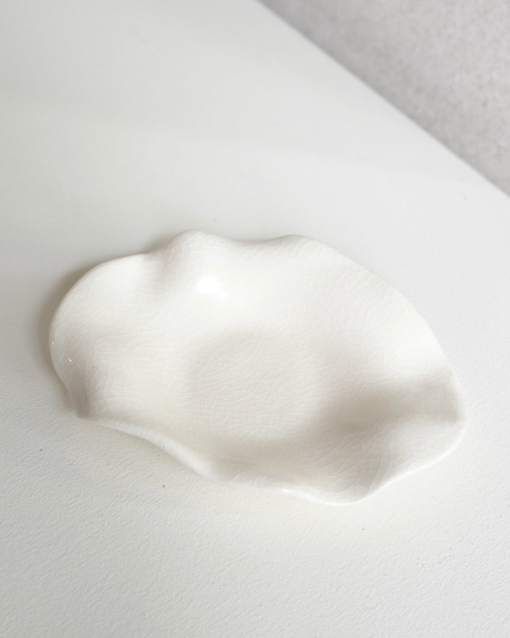 Small Oyster Dish, Clear Crackle