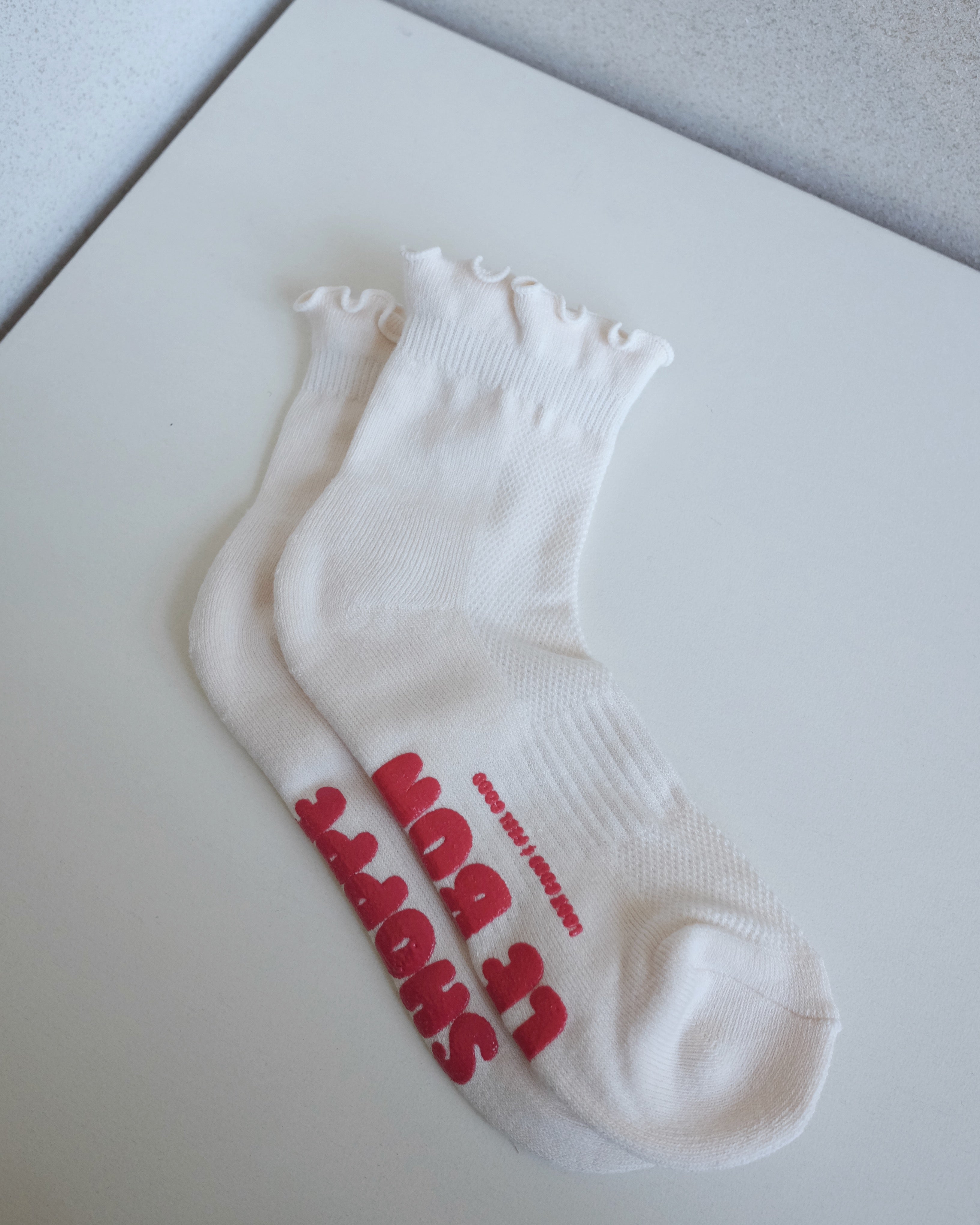 Solid Ruffled Hugger Socks, White