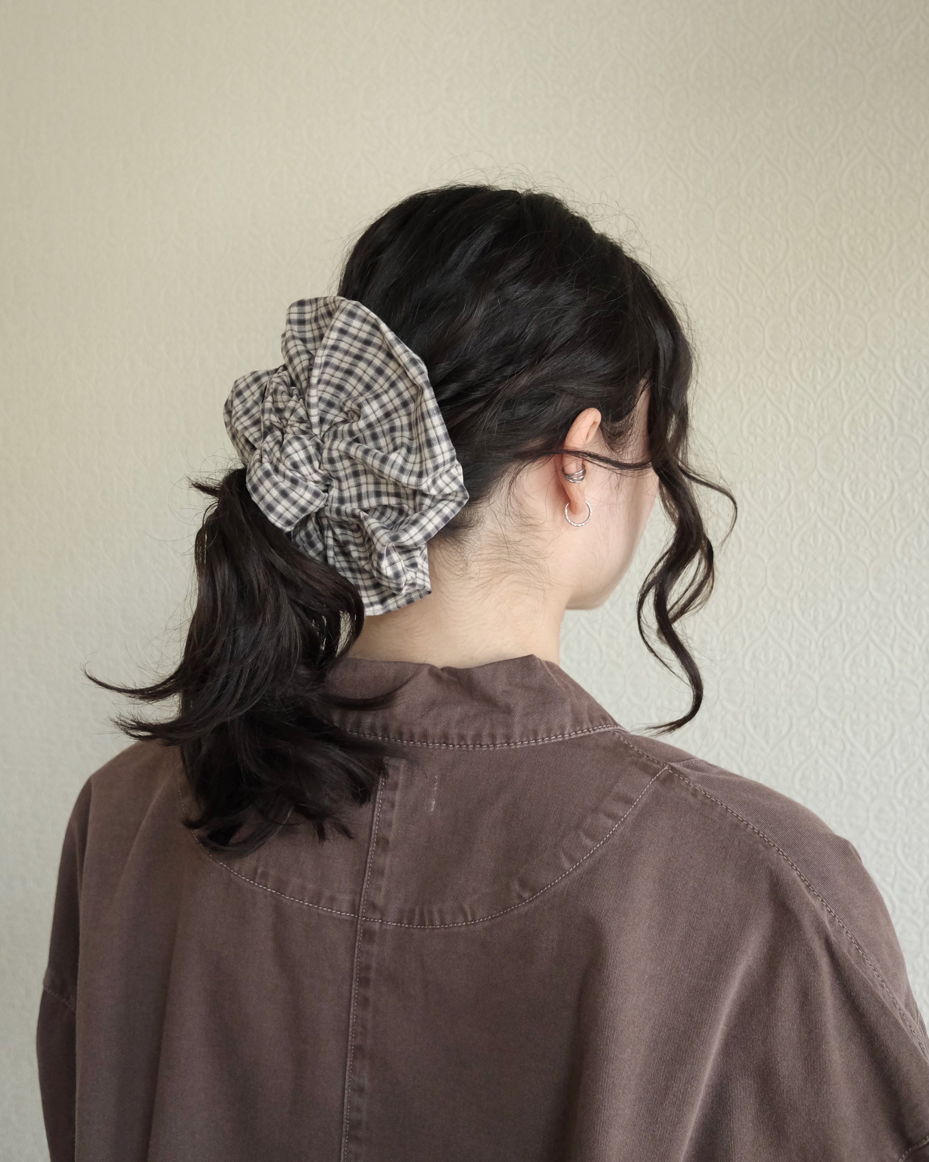 Oversize Scrunchie, Sandy Plaid