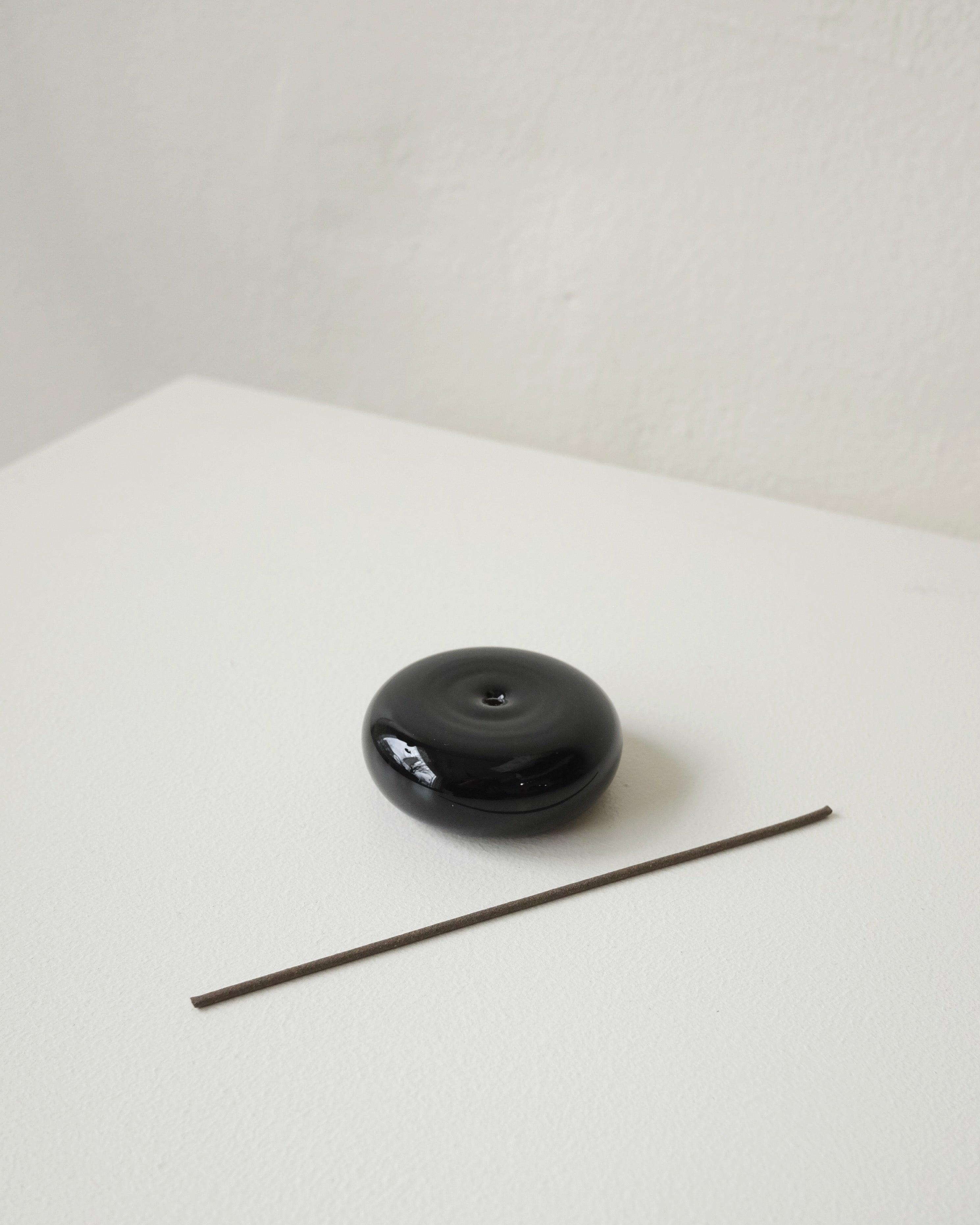Pebble Incense Holder, Opaque Black