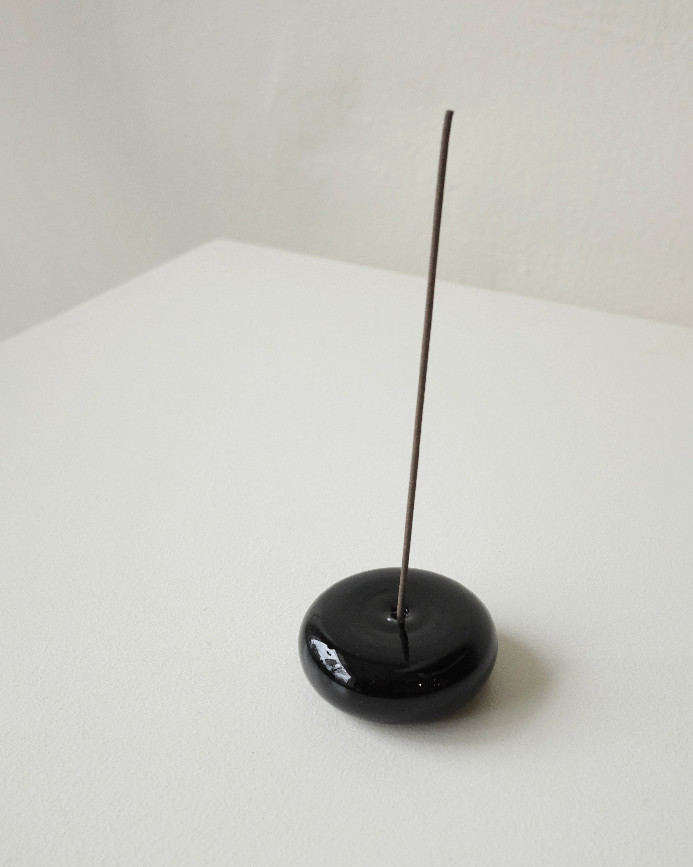 Pebble Incense Holder, Opaque Black