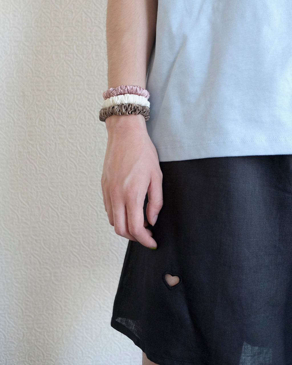 Dydine Heart Shorts, Black Linen