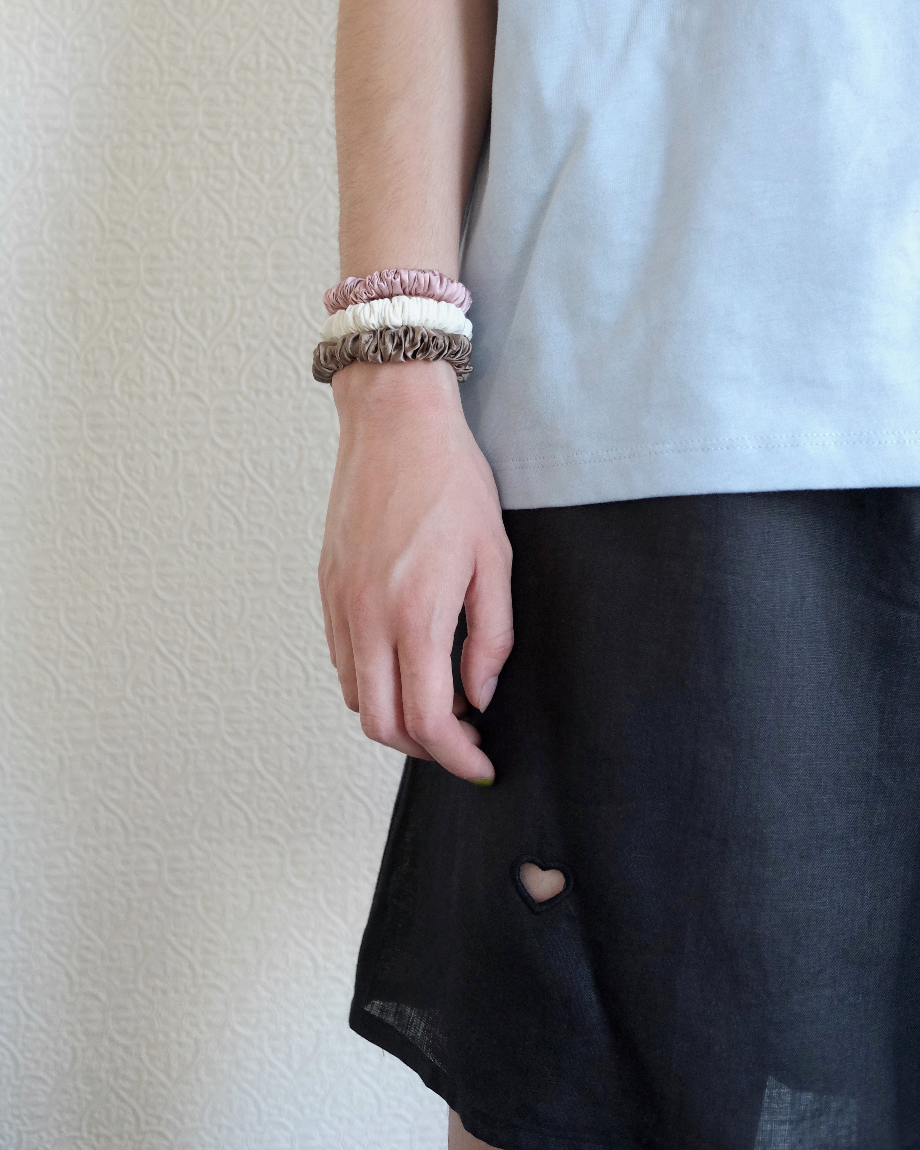 Dydine Heart Shorts, Black Linen