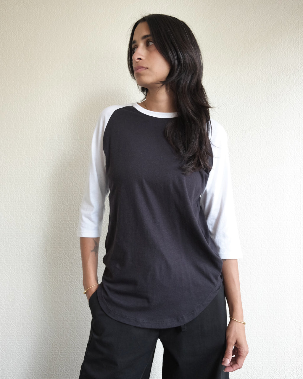 Stones Raglan Shirt, Black