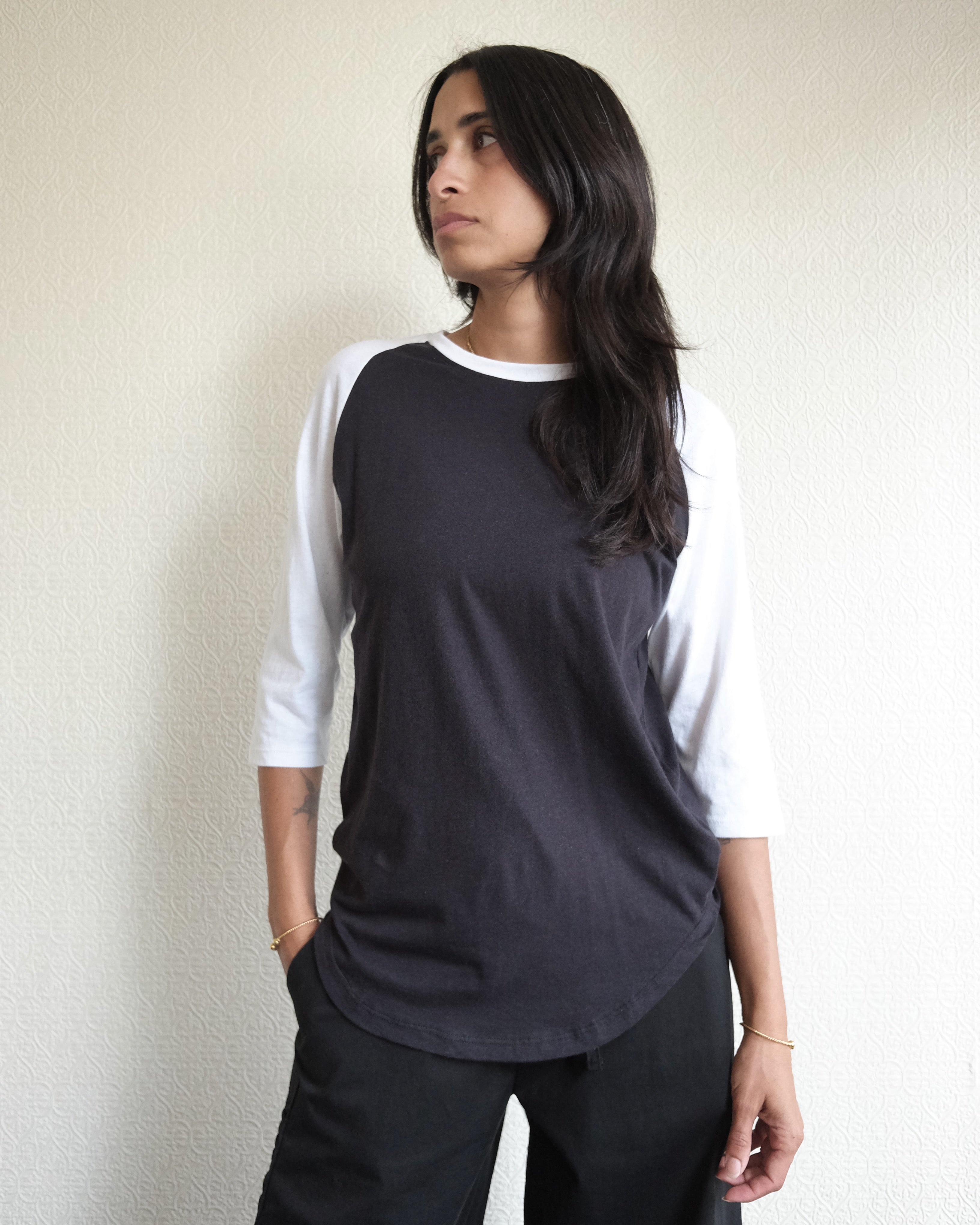 Stones Raglan Shirt, Black