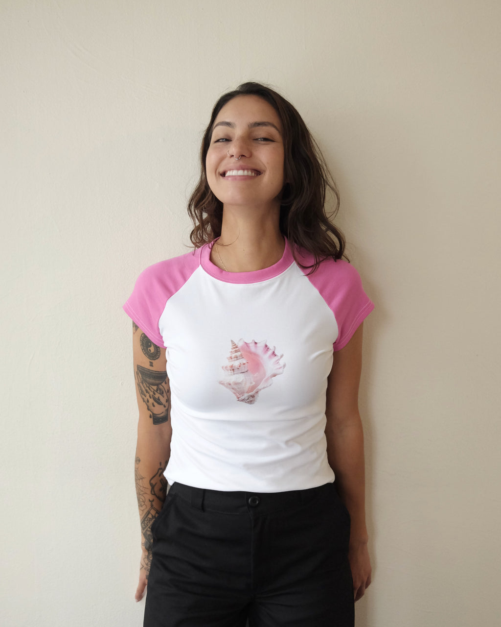 Ilona Tee, Pink