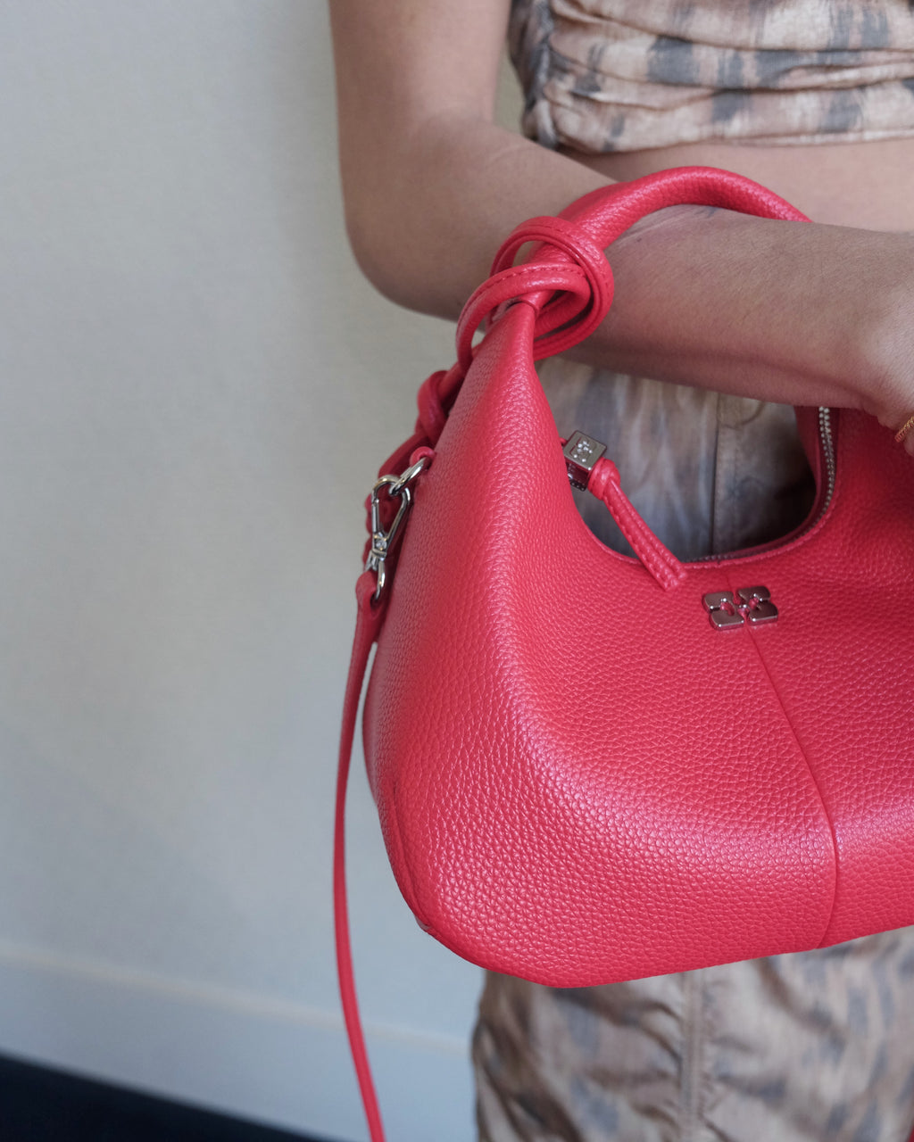 Bou Hobo Bag, Grained Red