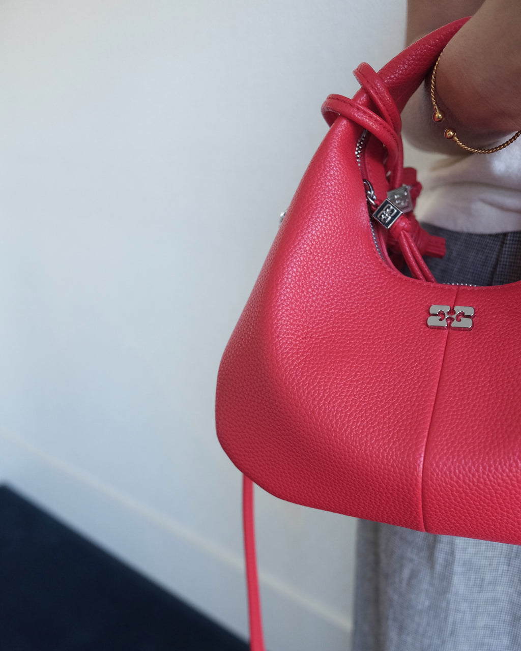 Bou Hobo Bag, Grained Red