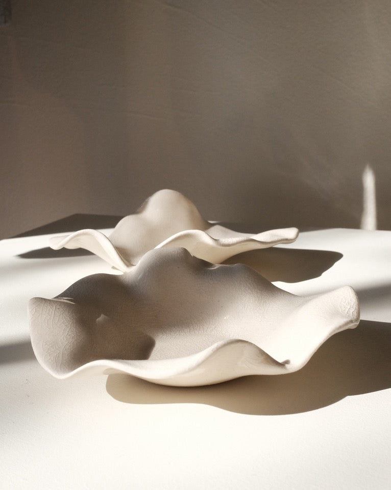 Large Oyster Dish, Clear Crackle