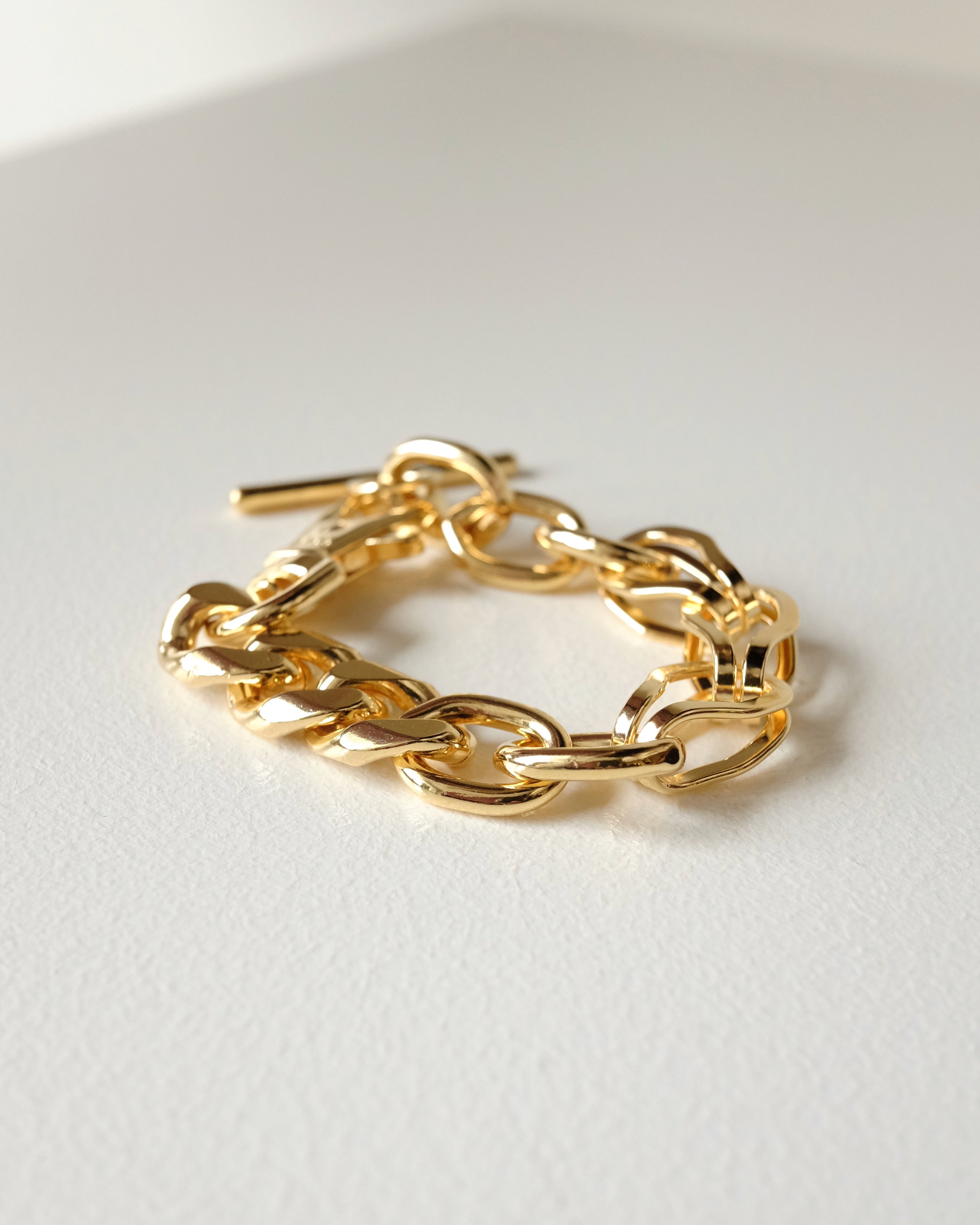 Ambie Bracelet, Gold