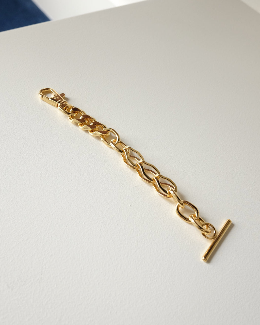 Ambie Bracelet, Gold