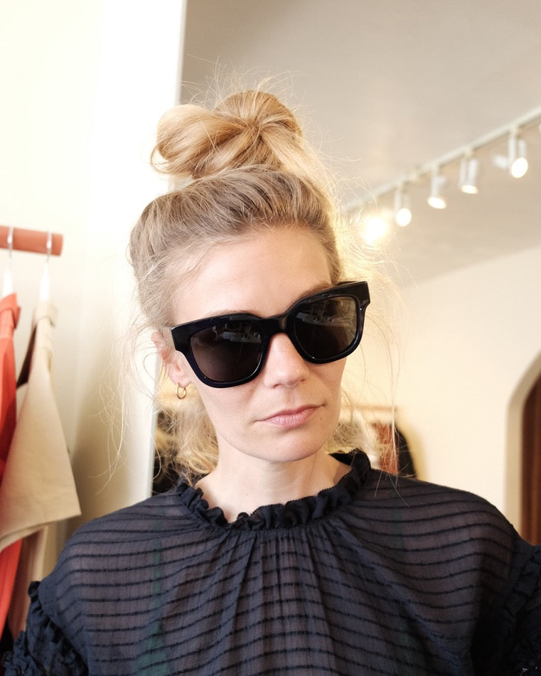 Liv Sunglasses, Dark Blue