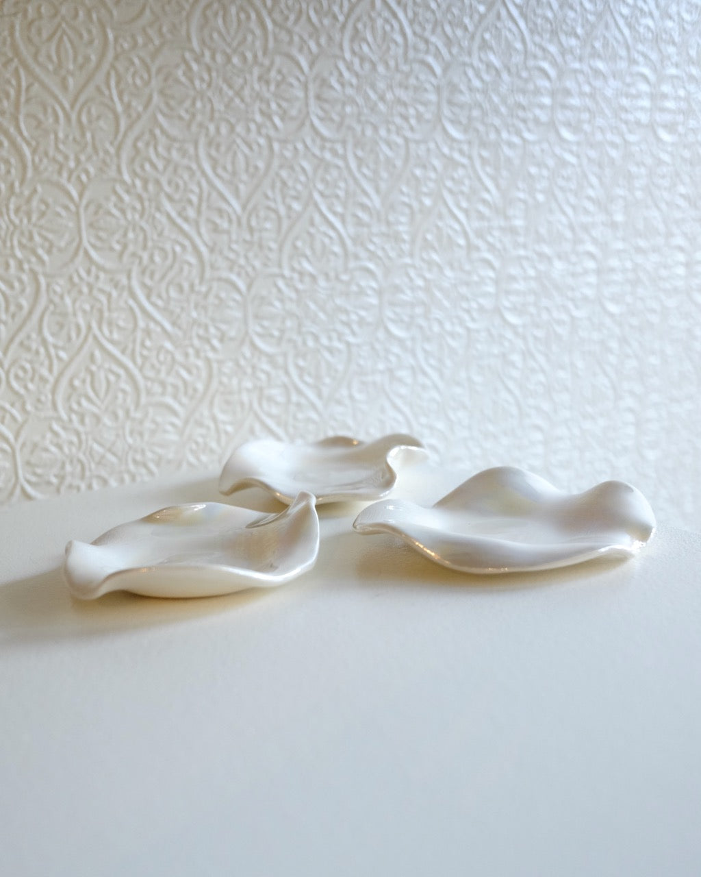 Small Oyster Dish, Pearl
