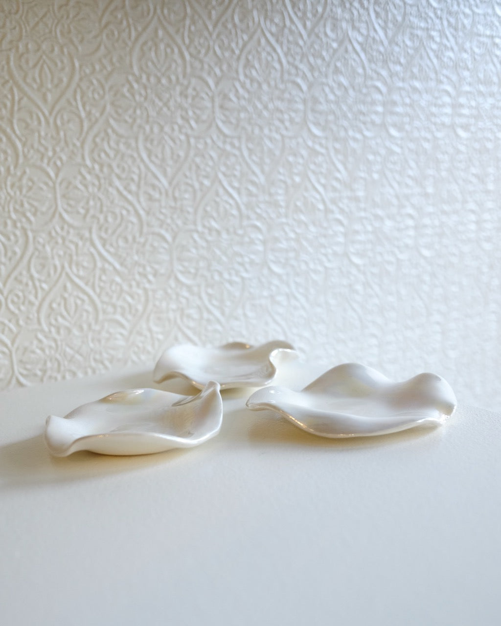 Small Oyster Dish, Pearl