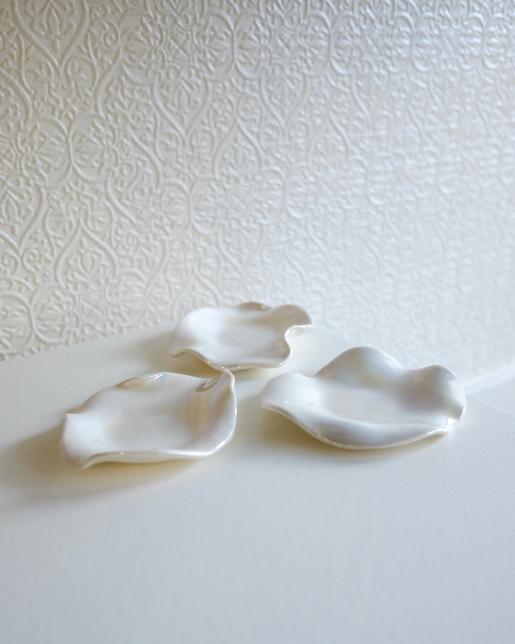 Small Oyster Dish, Pearl