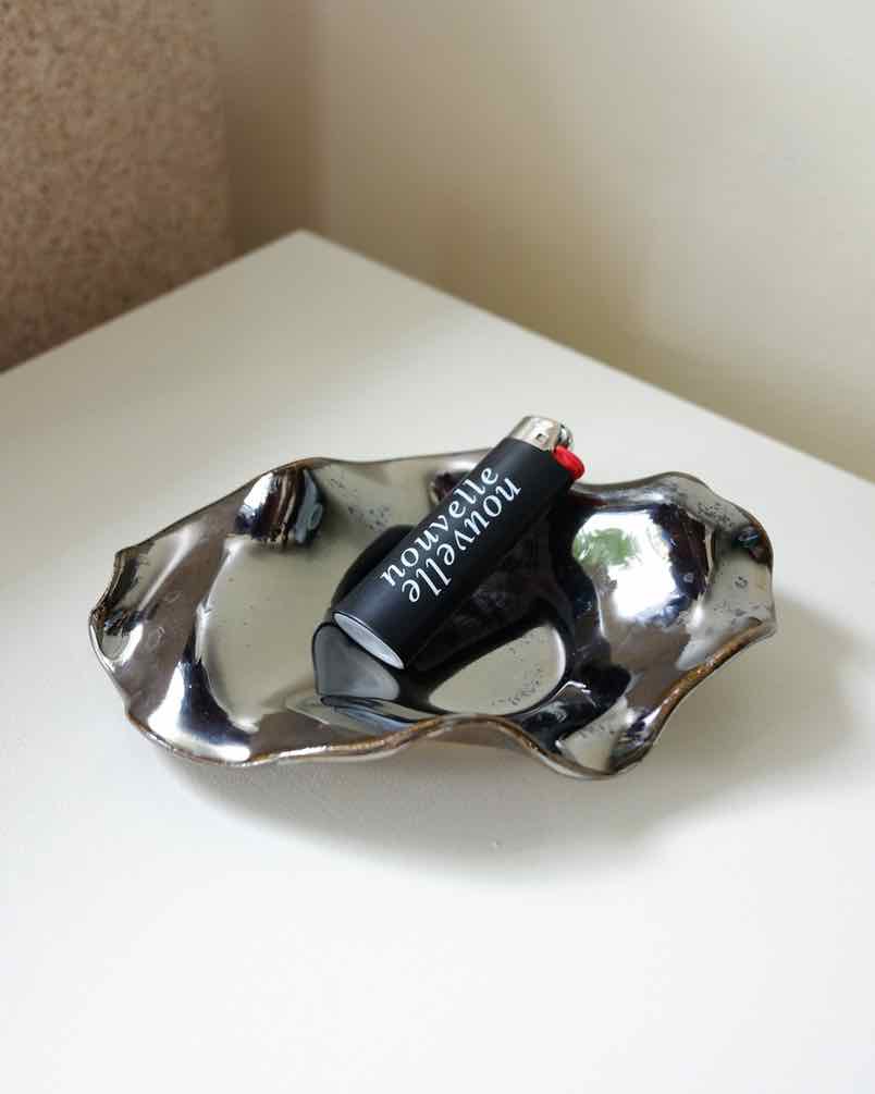 Large Oyster Dish, Black Mirror