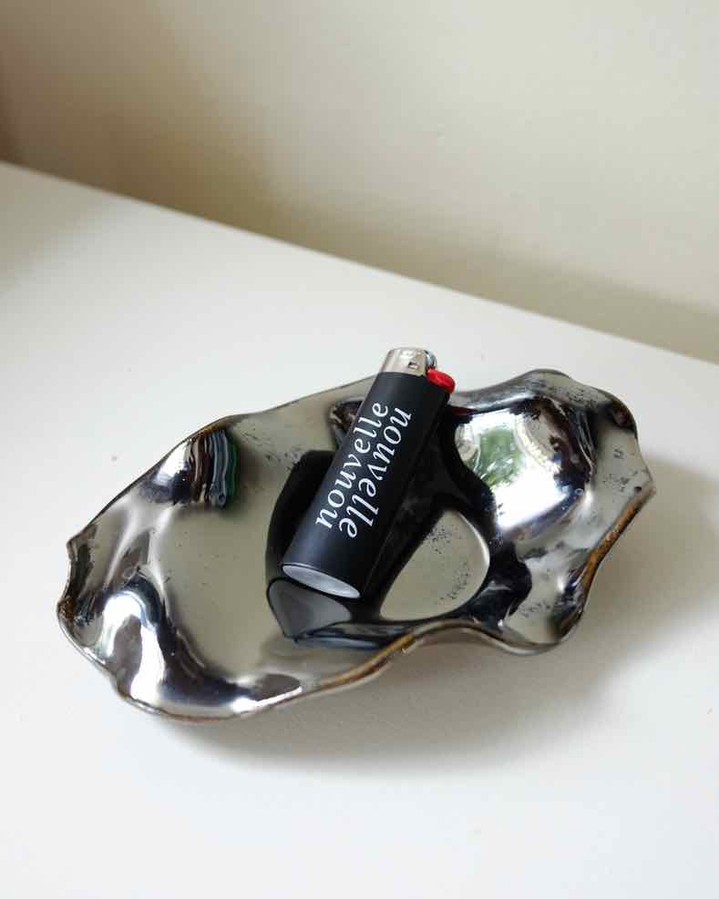 Large Oyster Dish, Black Mirror
