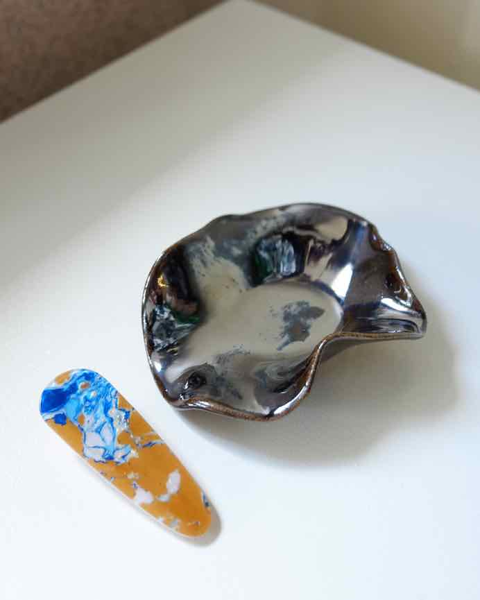 Small Oyster Dish, Black Mirror