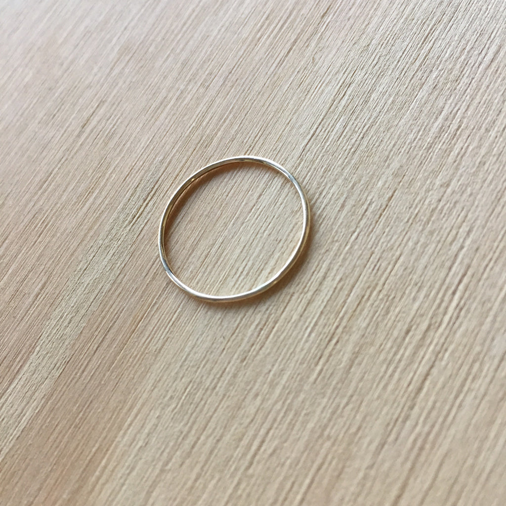 Petit Thread Ring